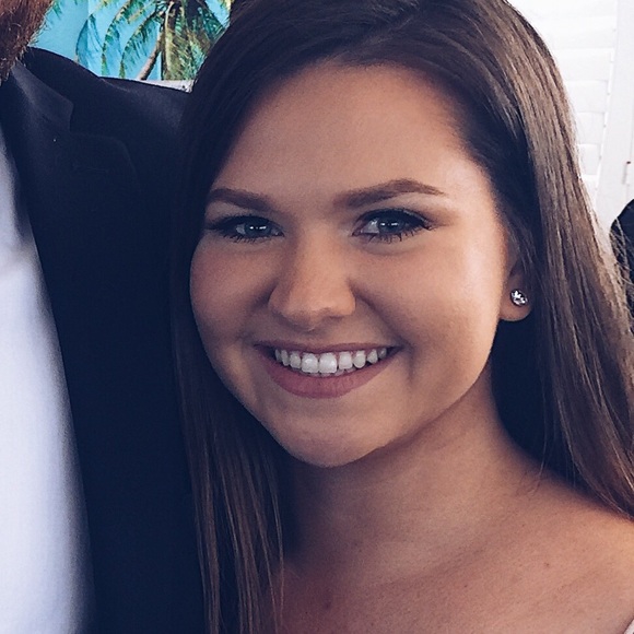 Meet your Posher, Charlotte - Picture 1 of 1